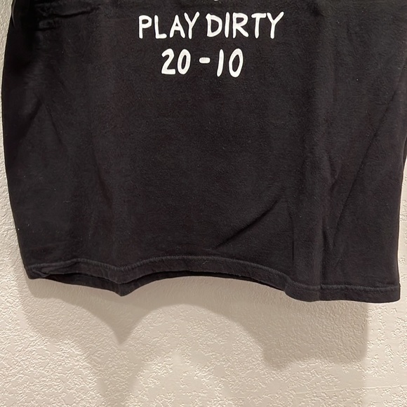 Undefeated T Shirt - “Play Dirty” - size Medium - Picture 7 of 7